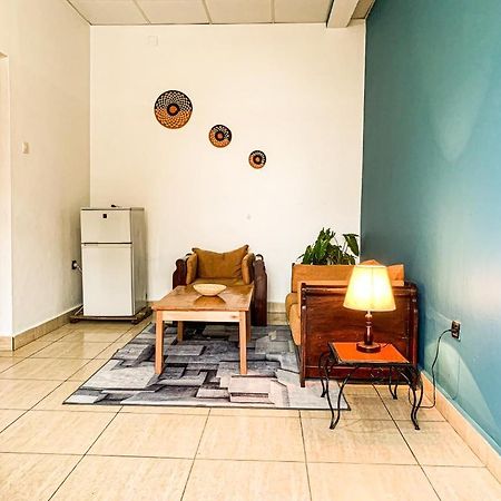 City Center Apartments 부줌부라 외부 사진