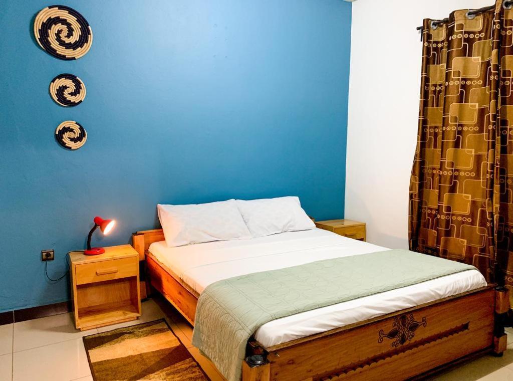City Center Apartments 부줌부라 외부 사진