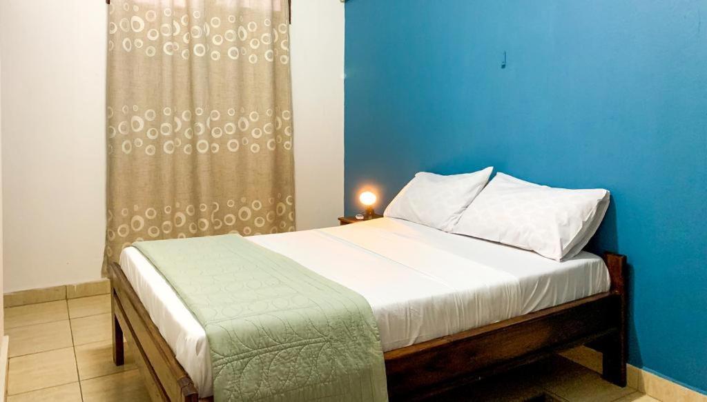 City Center Apartments 부줌부라 외부 사진