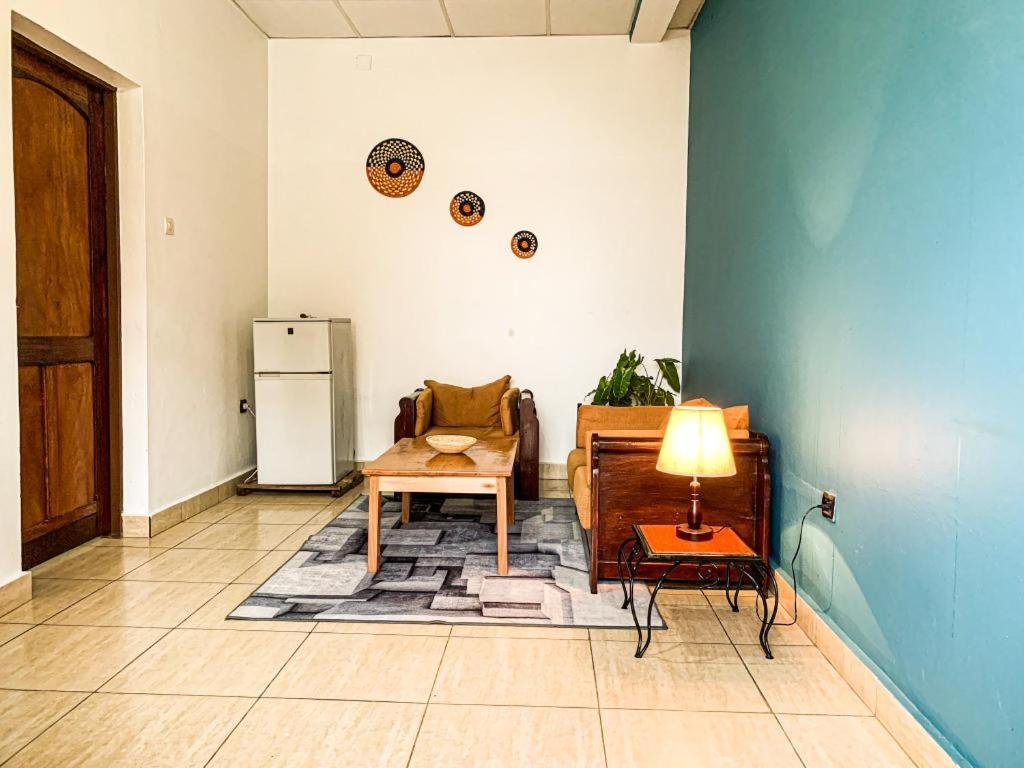 City Center Apartments 부줌부라 외부 사진